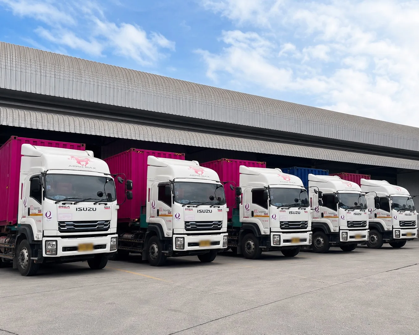 กองรถบรรทุก RTL Transportation